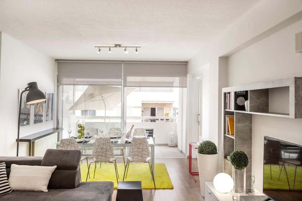 Luxurious Bright & Stylish 2Br With Office In Nicosia Apartamento Exterior foto
