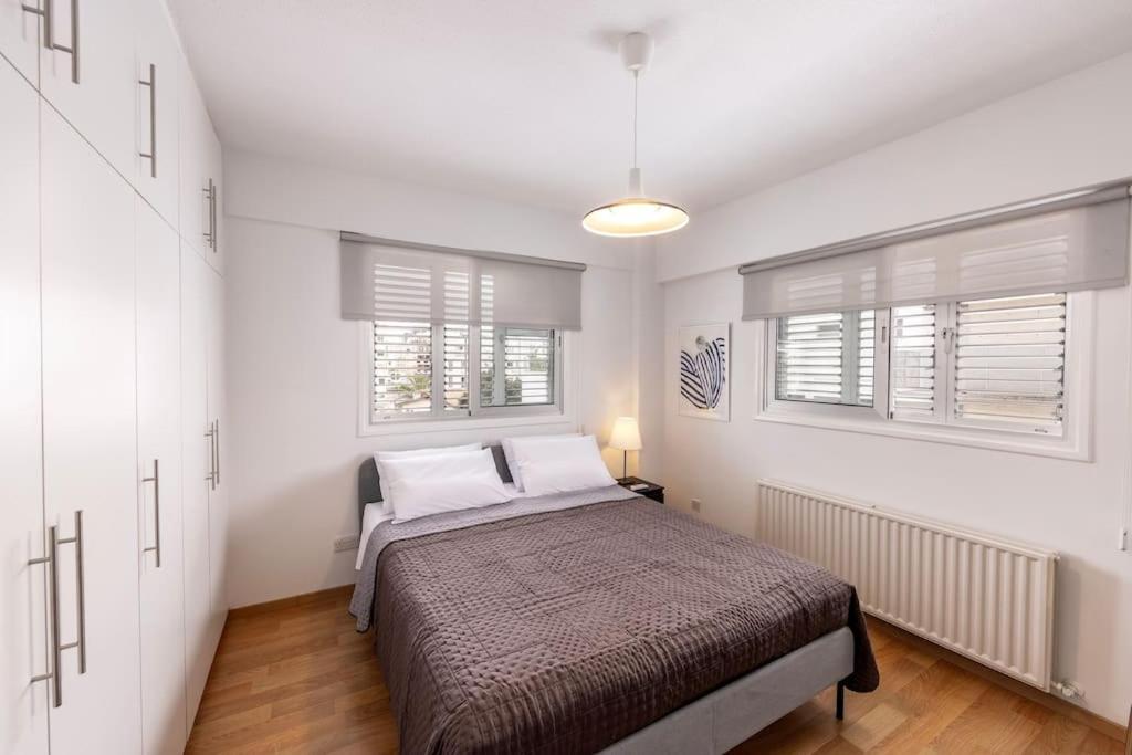 Luxurious Bright & Stylish 2Br With Office In Nicosia Apartamento Exterior foto