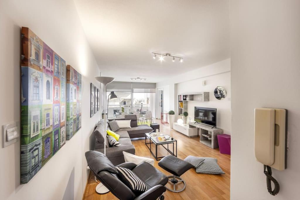 Luxurious Bright & Stylish 2Br With Office In Nicosia Apartamento Exterior foto